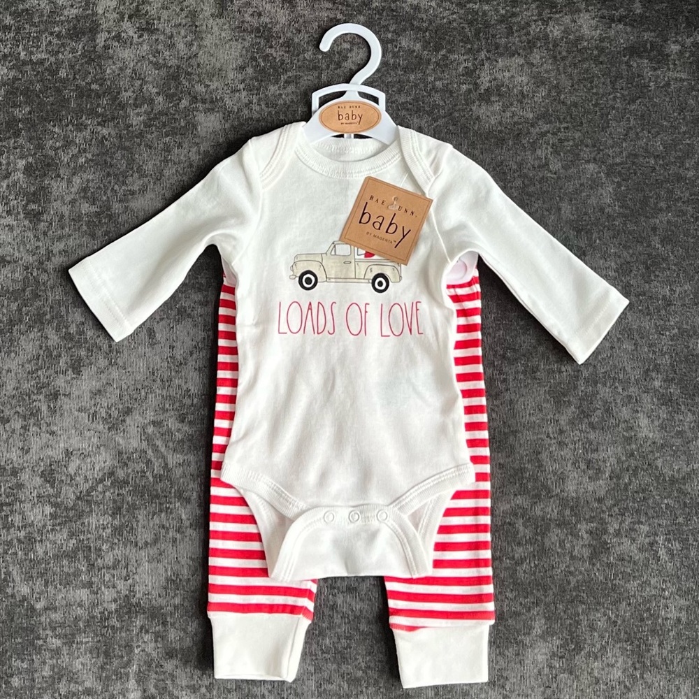 NWT Rae Dunn ‘Loads of Love’ Outfit